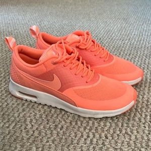 Women’s Nike Air Max Thea